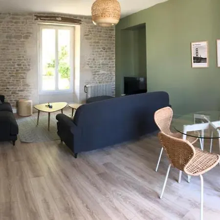 Дом отдыха Maison De Familiale Au Coeur Du Marais Poitevin