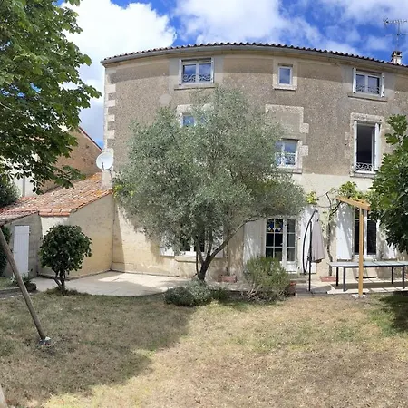 Maison De Familiale Au Coeur Du Marais Poitevin *