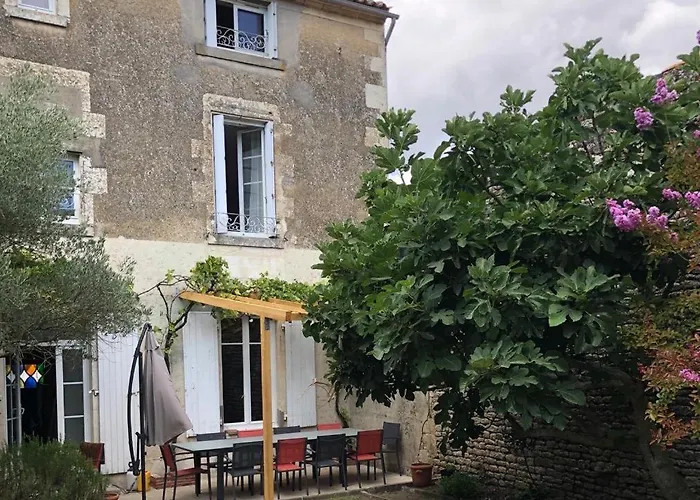 Maison De Familiale Au Cœur Du Marais Poitevin